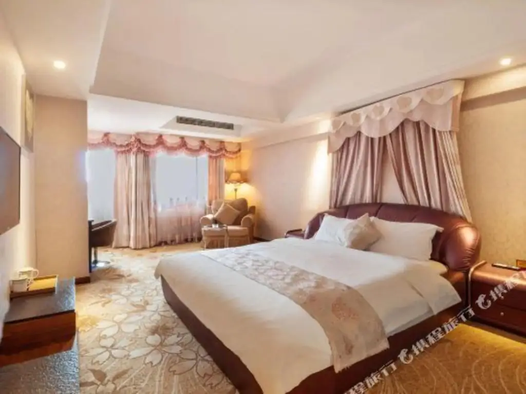 Чэнду: Pixian Milan Fashion Hotel