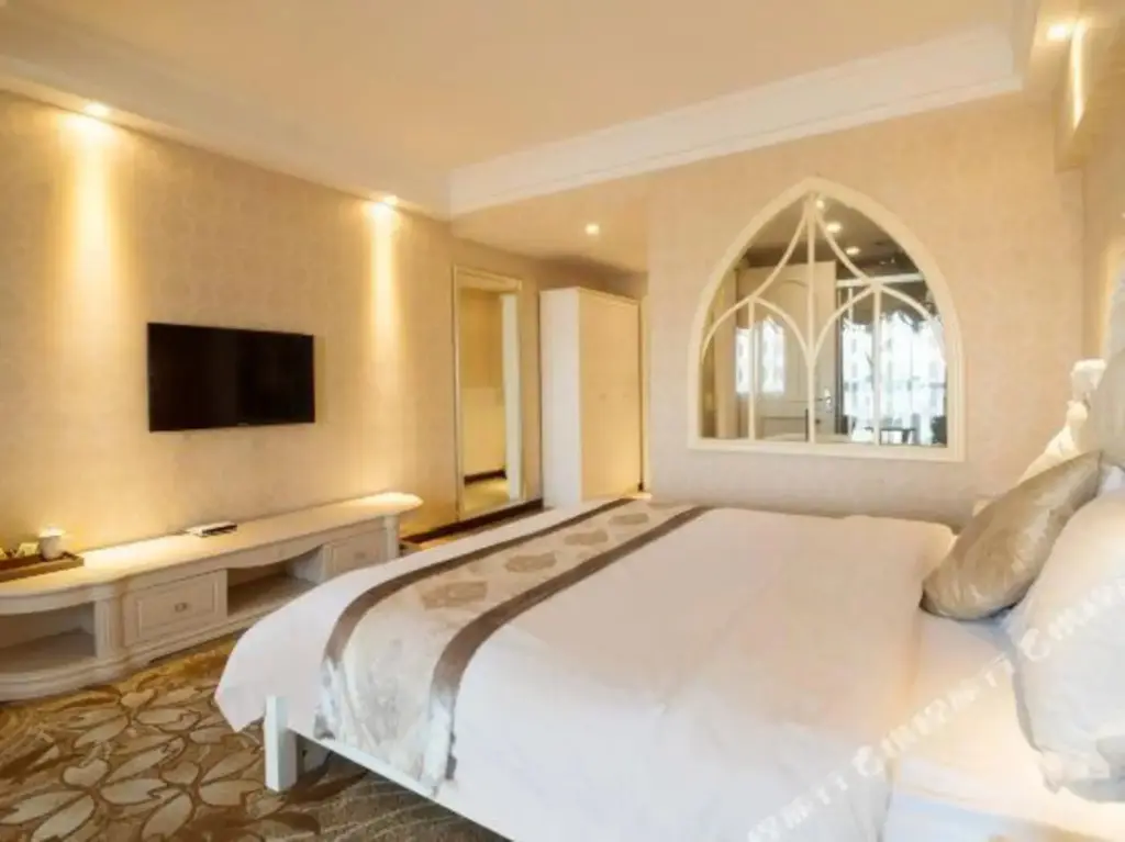 Чэнду: Pixian Milan Fashion Hotel