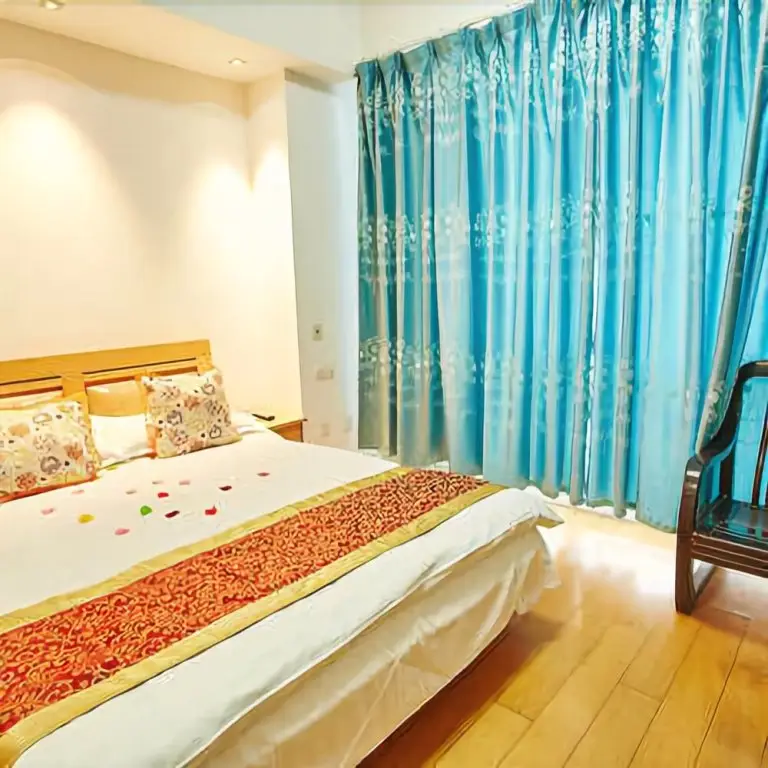 Шанхай: Zhanhong Apartment Hotel (Shanghai Disneyland Wanda Plaza)