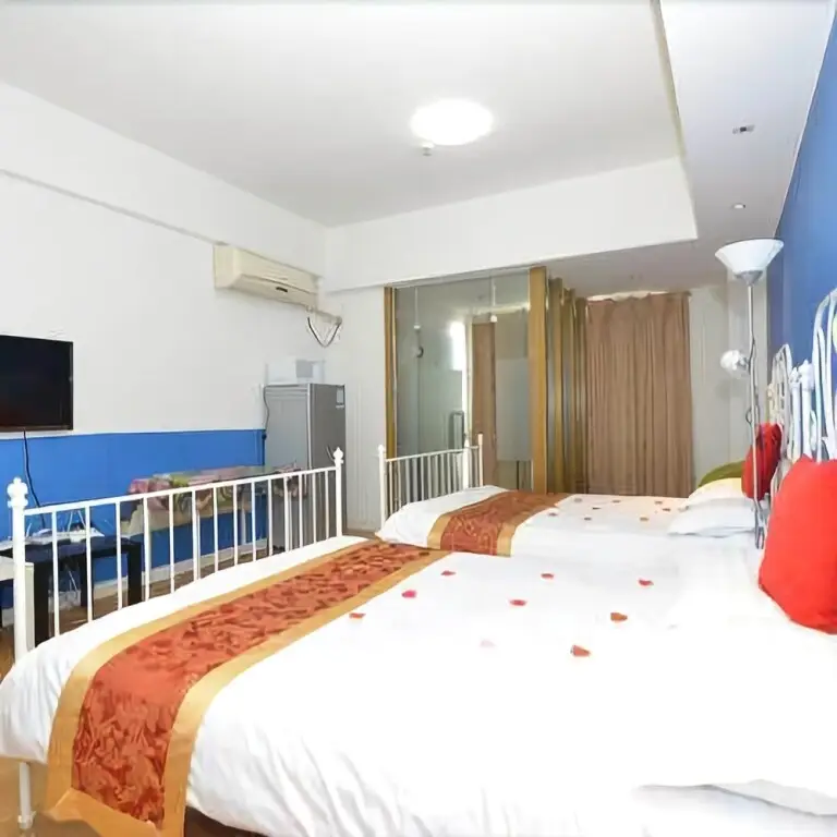 Шанхай: Zhanhong Apartment Hotel (Shanghai Disneyland Wanda Plaza)