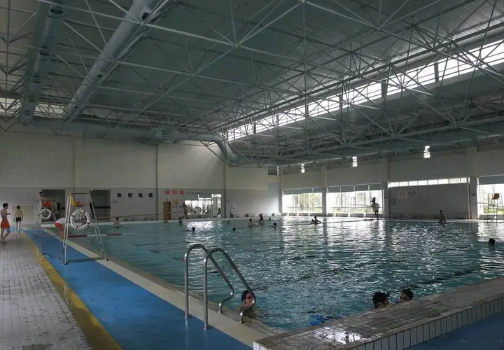 Шанхай: Oriental Land Holiday Village
