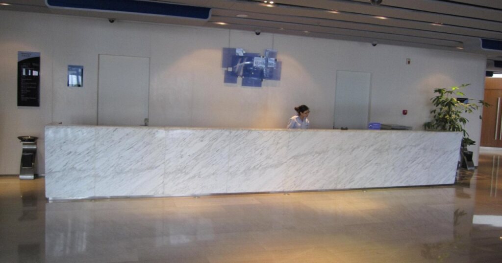 Тяньцзинь: Tianjin Binhai Saint Light Hotel