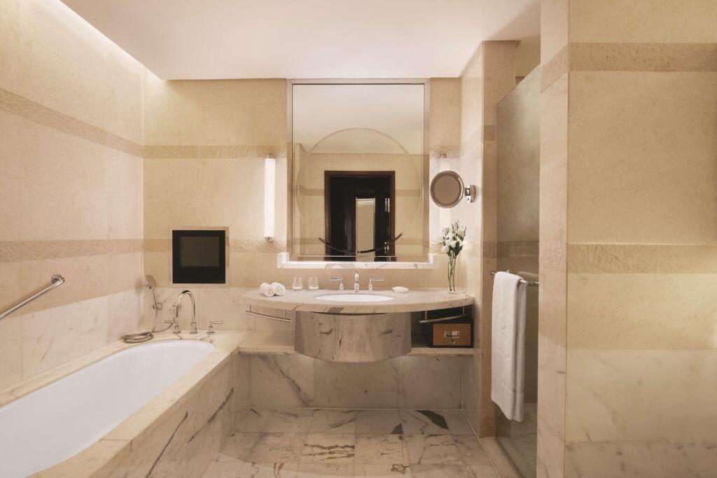 Нинбо: Shangri-La Ningbo
