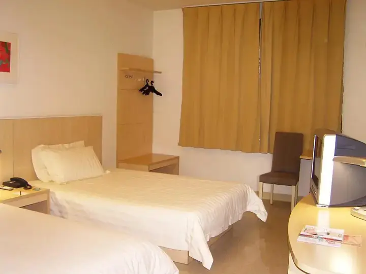 Ухань: JJ Inns - Wuhan Huangpu Street