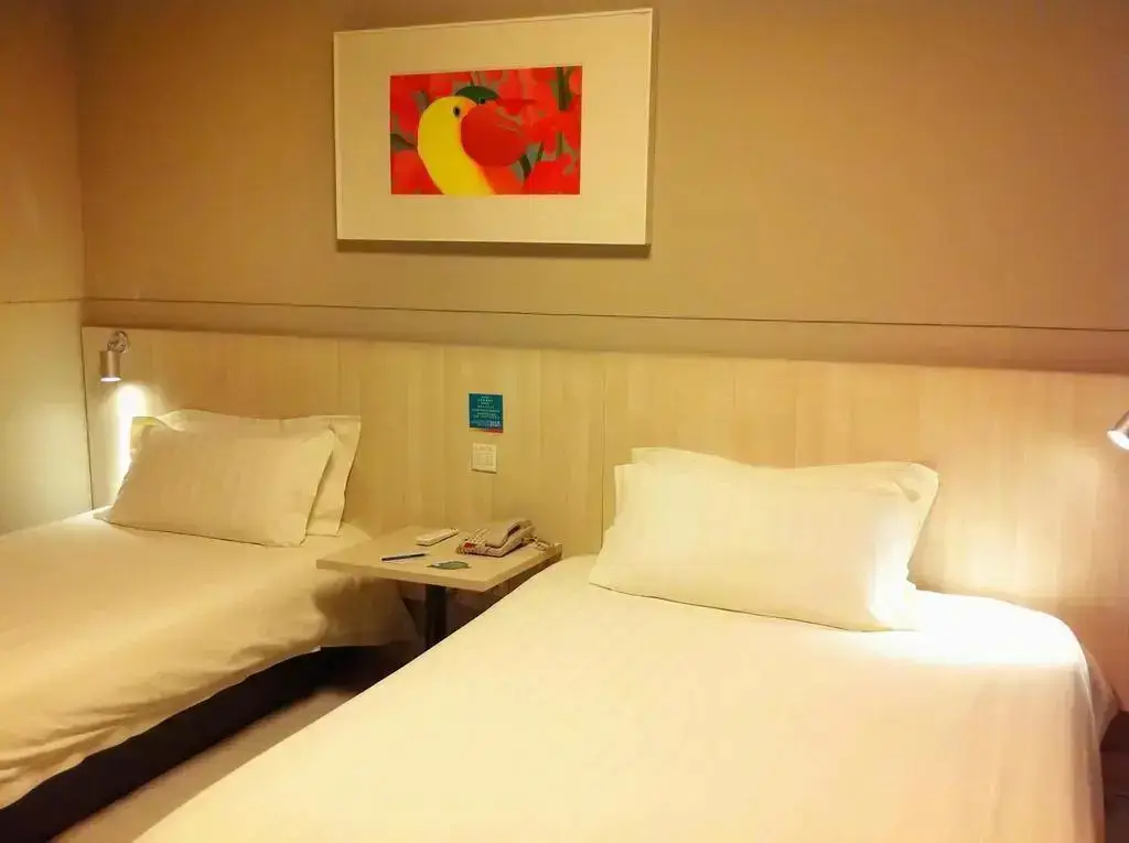 Ухань: JJ Inns - Wuhan Huangpu Street
