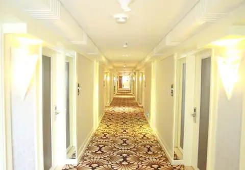 Bluesky Hotel — фото 1