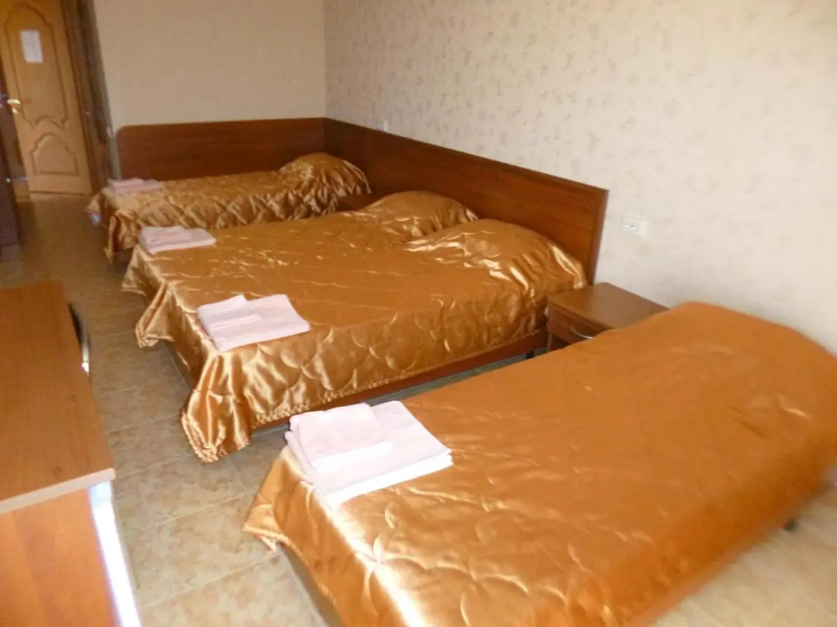 Витязево: Guest House Eliza