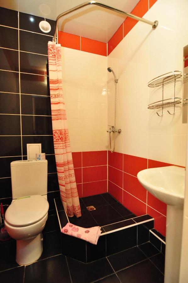 Витязево: Guest House Eliza