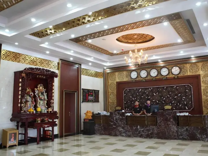 Циндао: Qingdao Qiulin Hotel