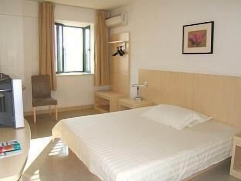 Шанхай: Jinjiang Inn Shanghai Qingpu