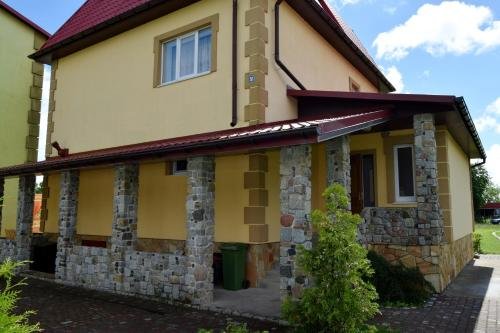 Рыбачий: Usadba v kamishakh