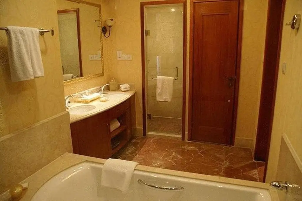 Кайфын: New Century Grand Hotel Kaifeng