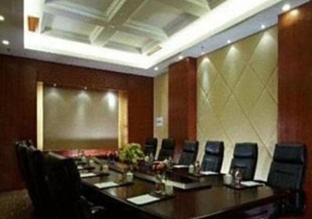 Нинбо: New Century Hotel Ningbo Xiangshan Shipu