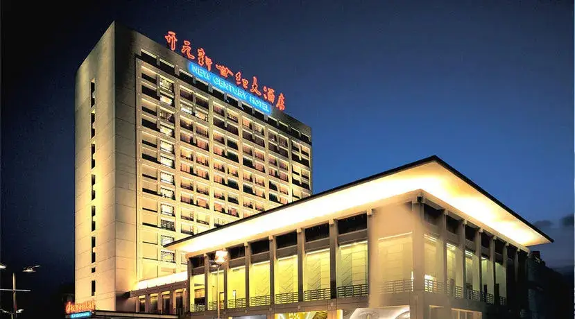 New Century Pujiang Hotel — фото 1