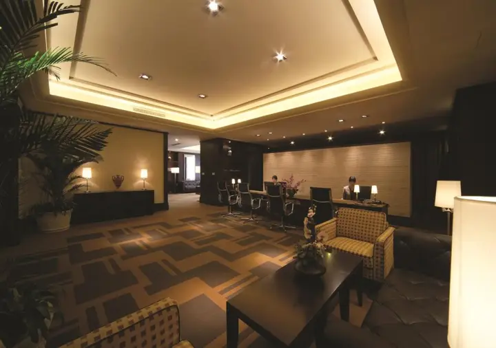 Ханчжоу: New Century Grand Hotel Hangzhou