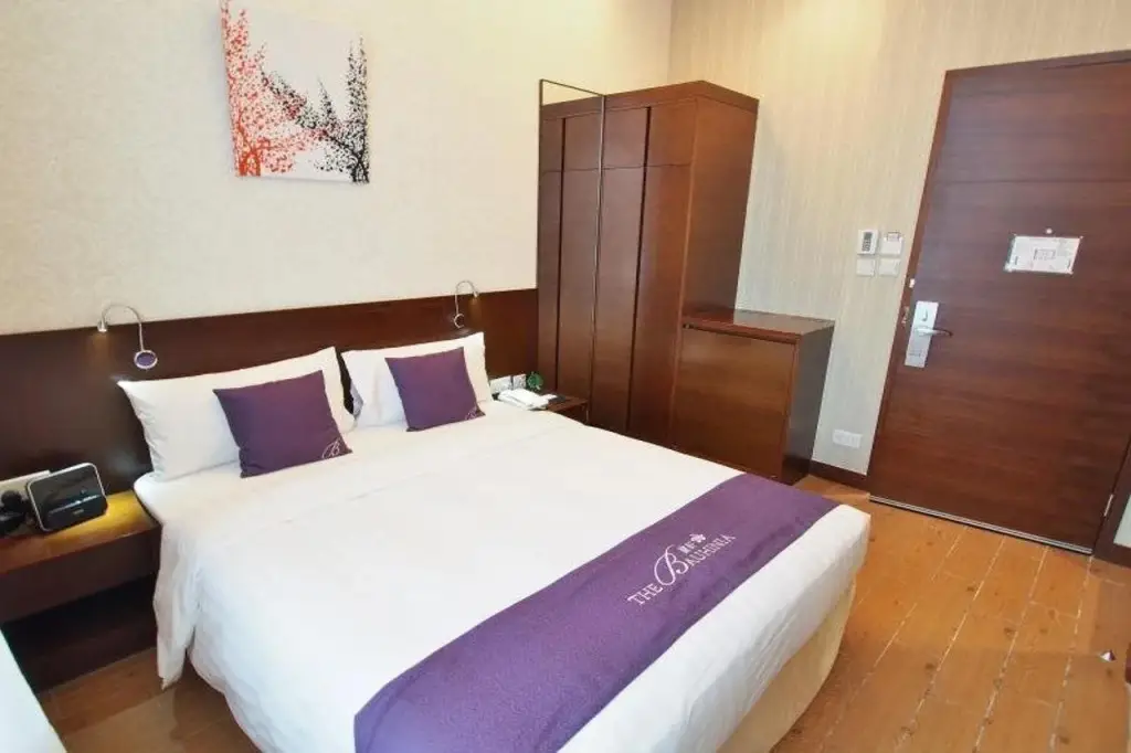 Гонконг: The Bauhinia Hotel - Tsim Sha Tsui