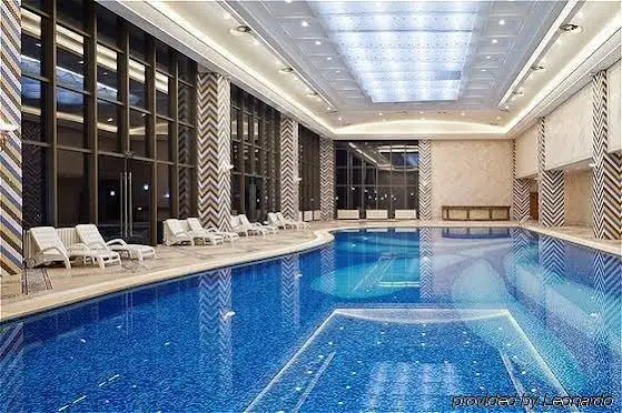 Шанхай: Crowne Plaza Lake Malaren