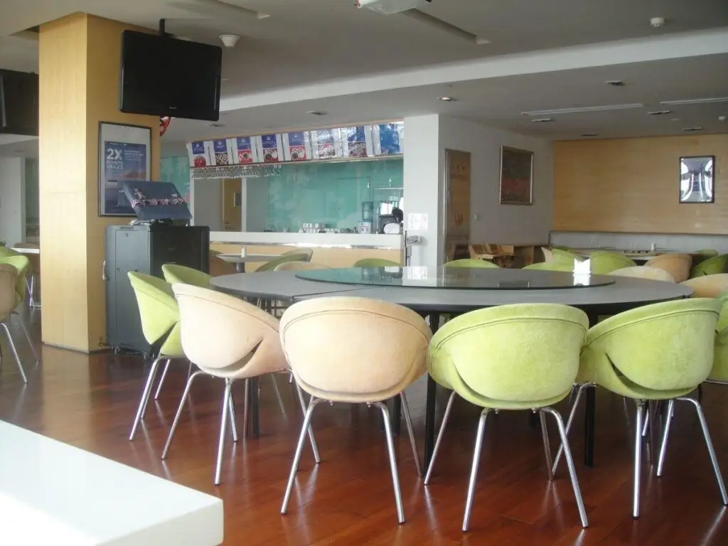 Шанхай: Holiday Inn Express Shanghai Nanhuizui