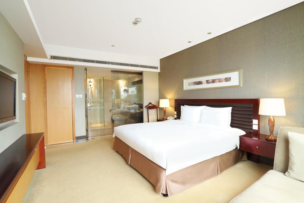 Holiday Inn Shanghai Pudong Nanpu by IHG — фото 1