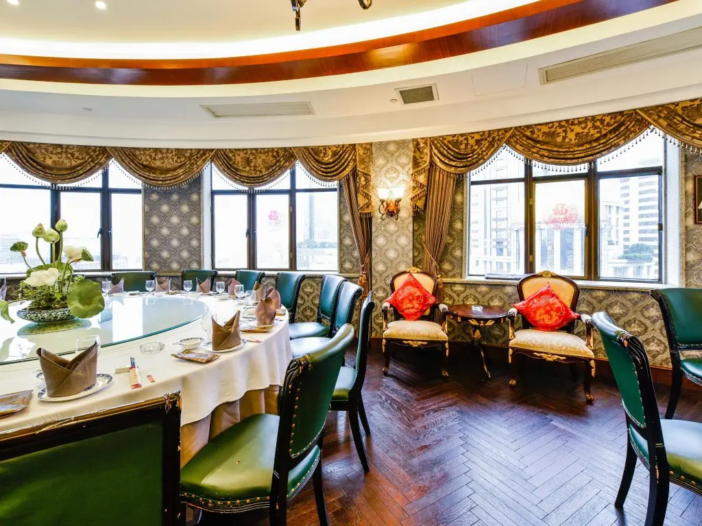 Шанхай: Seventh Heaven Hotel
