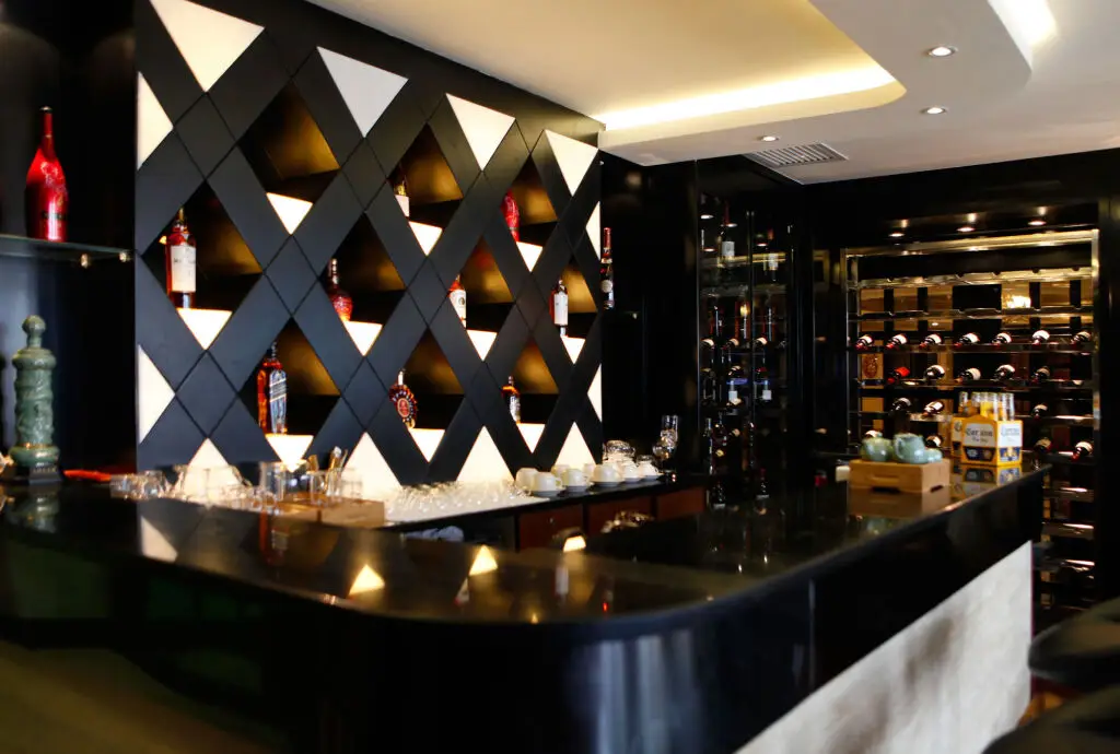 Шанхай: Seventh Heaven Hotel