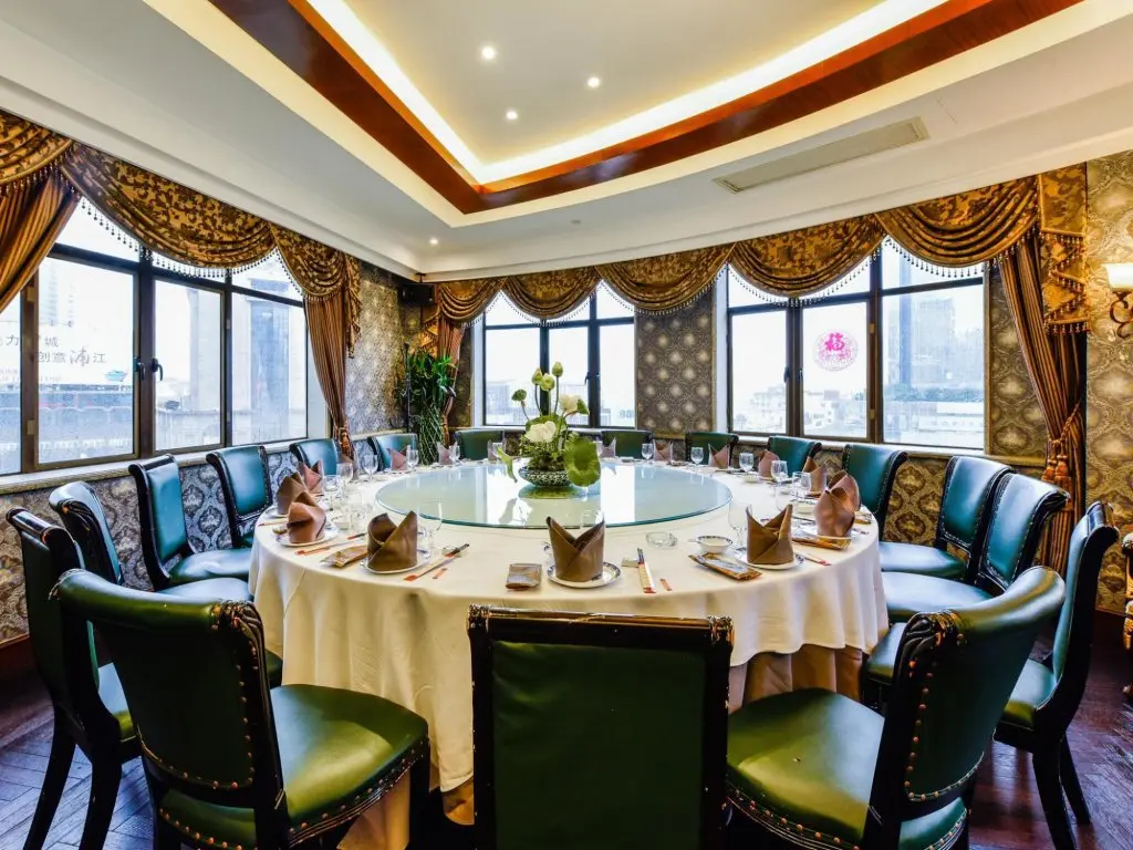 Шанхай: Seventh Heaven Hotel