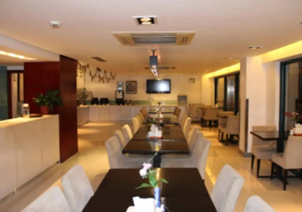 Дунгуань: Jinjiang Inn Maidelong Dongguan