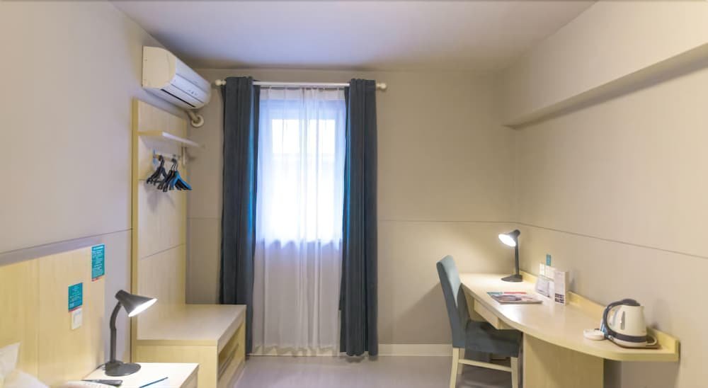 Шанхай: Holiday Inn Express Shanghai Pudong Airport