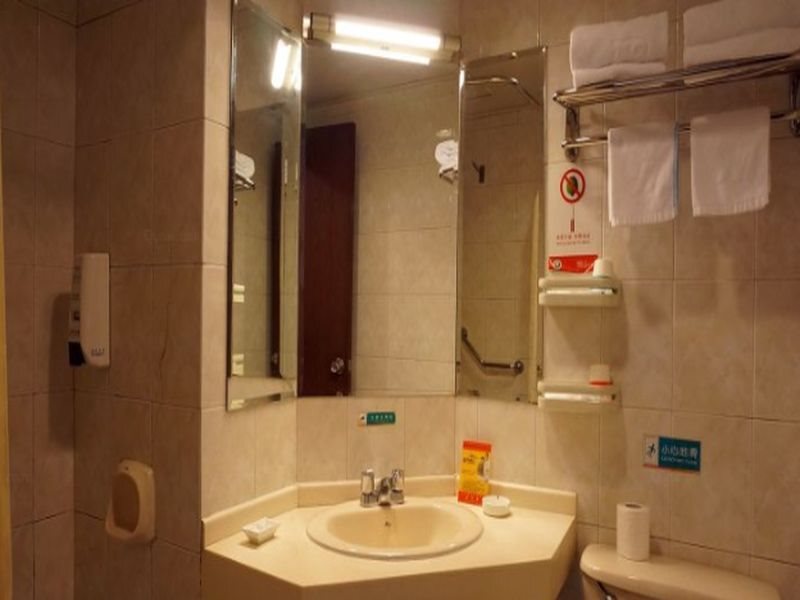 Нинбо: Jinjiang Inn Ningbo Yinxiang City Metro Road