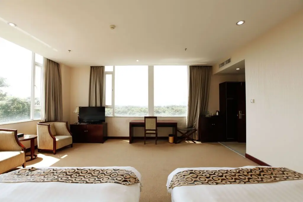 Гуанчжоу: Ying Ge Hai Holidays Hotel