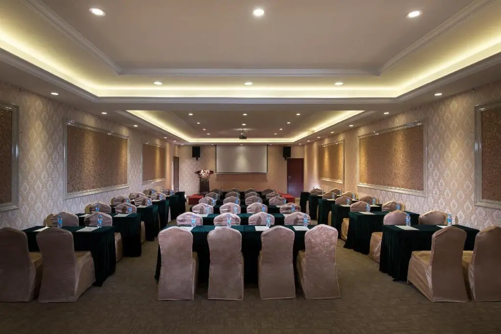 Гуанчжоу: Vienna Hotel - Guangzhou South Railway Station Branch