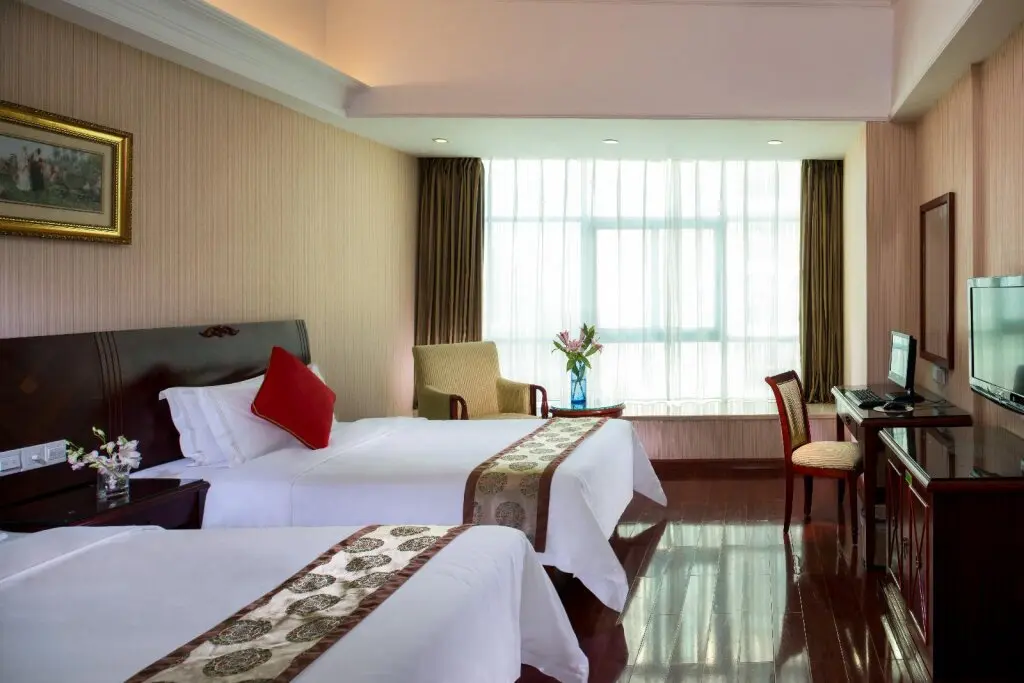 Гуанчжоу: Vienna Hotel - Guangzhou South Railway Station Branch