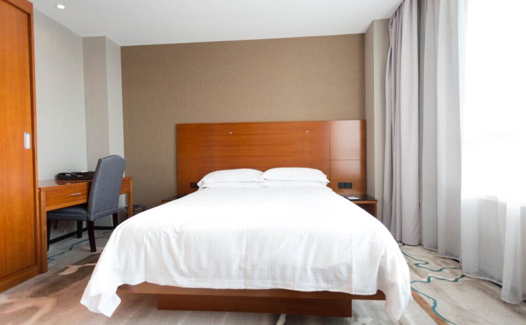 Шанхай: Radiance Hotel