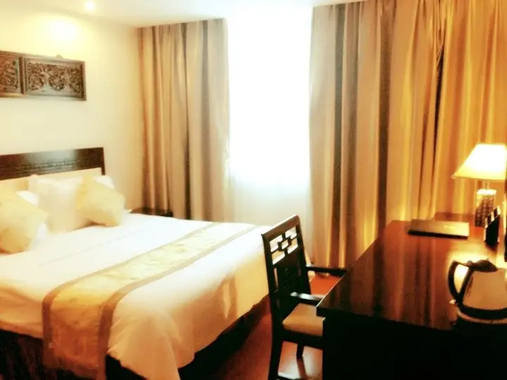 Шанхай: Royal Court Hotel
