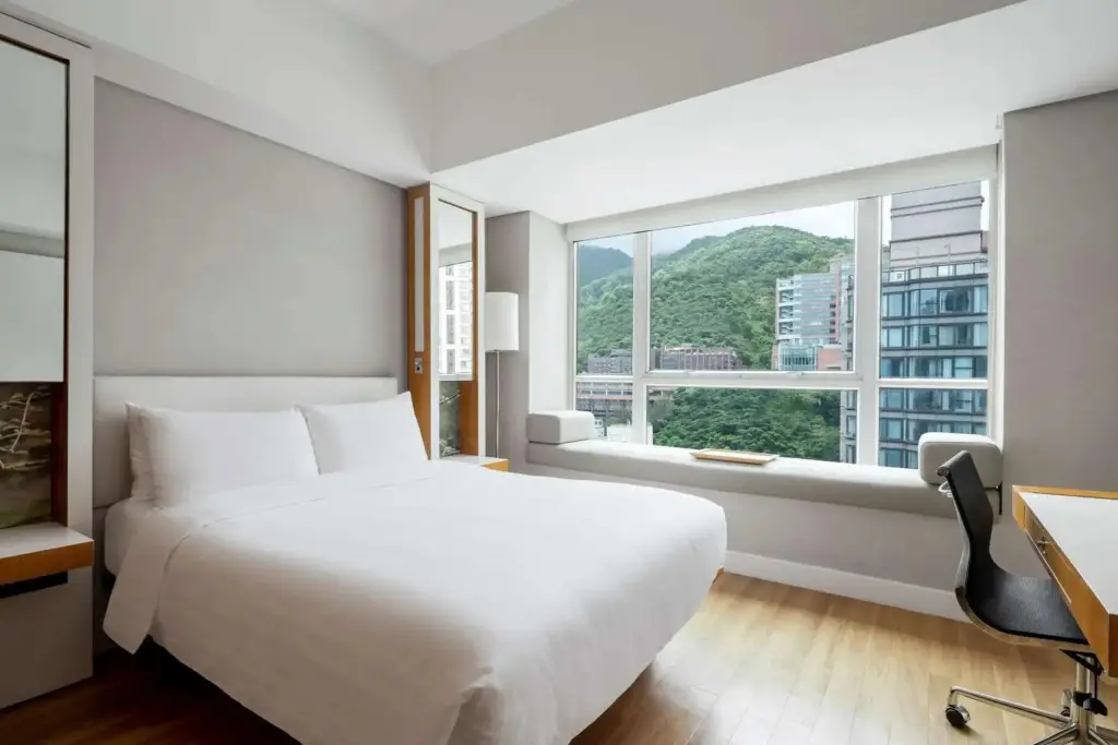 Гонконг: JEN Hong Kong by Shangri-La