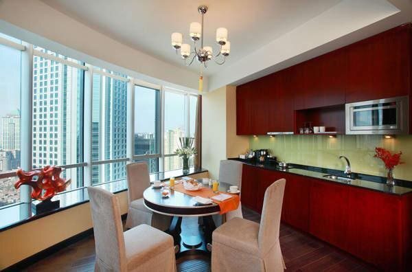 Шанхай: Howard Johnson Business Club Shanghai
