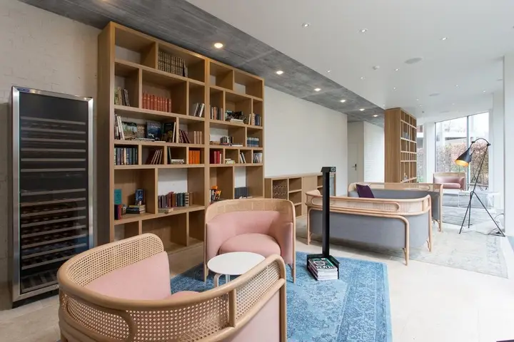Зеленоградск: Hotel 12