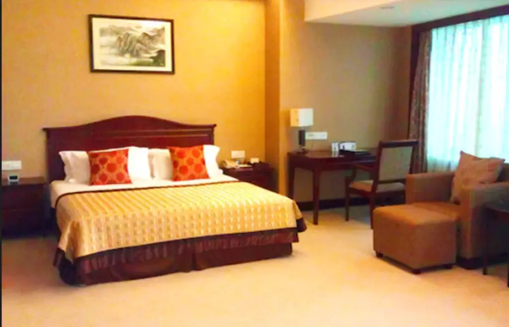 Шанхай: Howard Johnson Wyndham Leonora plzaz Shanghai