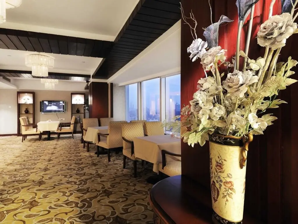 Шанхай: Howard Johnson Wyndham Leonora plzaz Shanghai