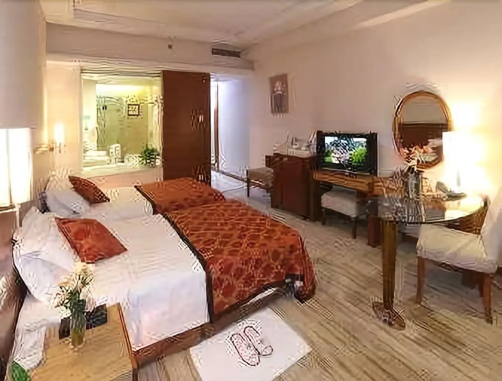 Гуанчжоу: Ramada Plaza Guangzhou  Hotel