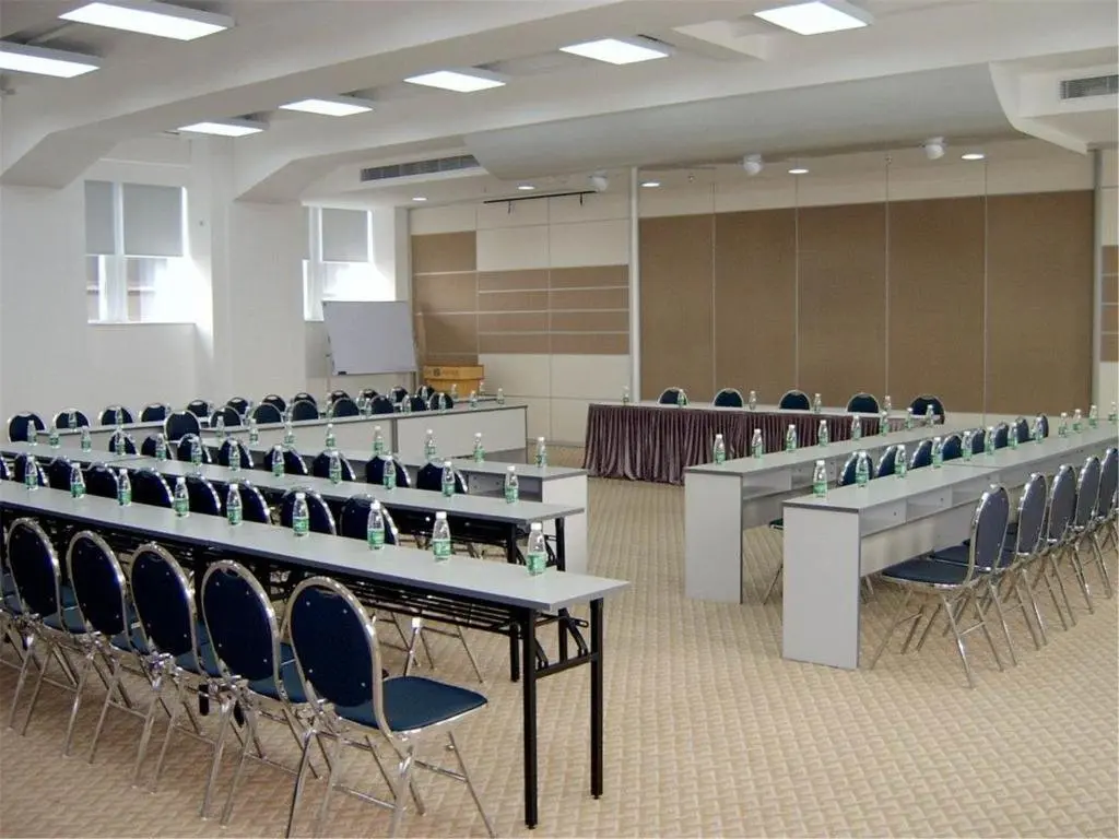 Гуанчжоу: Aiqun Hotel Guangzhou - Free shuttle between hotel and Exhibition Center during Canton Fair