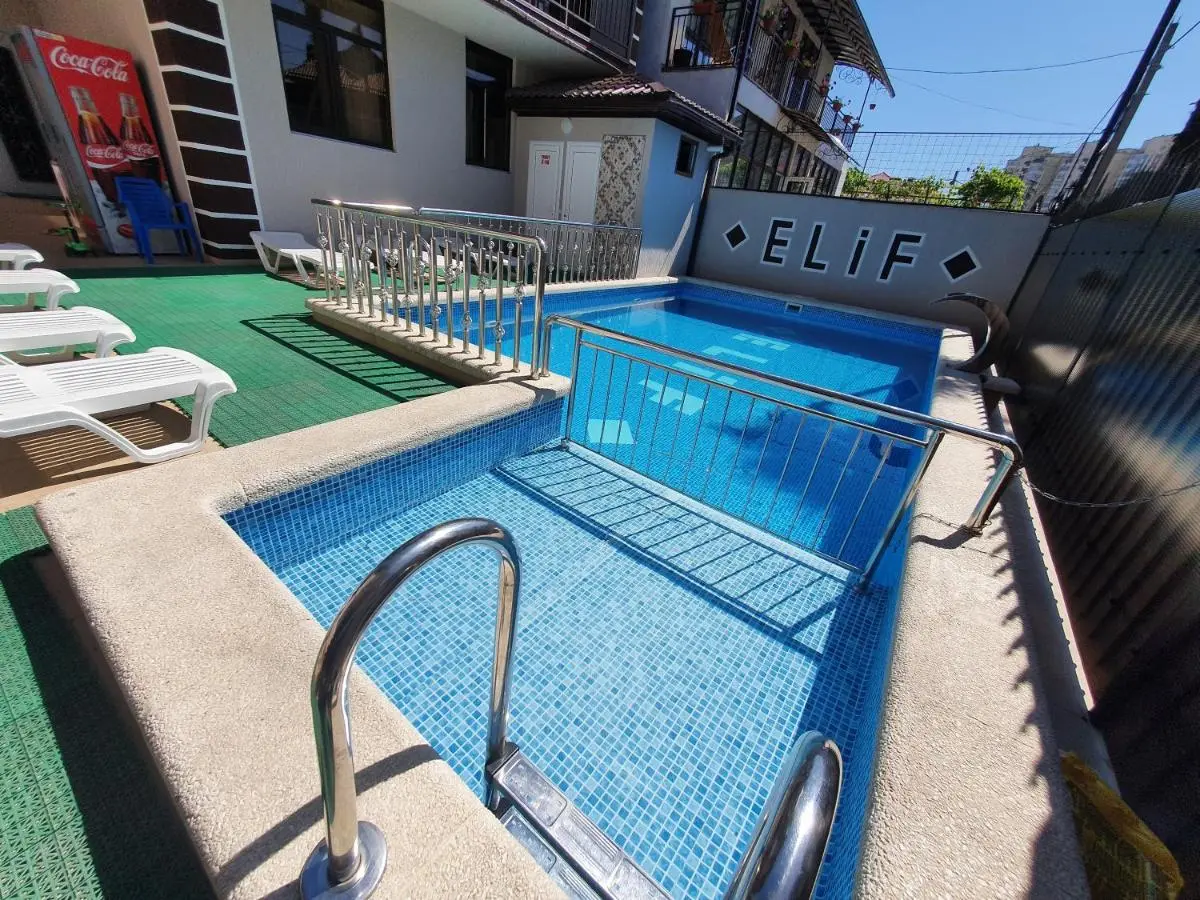 Лазаревское: Guest House Elif