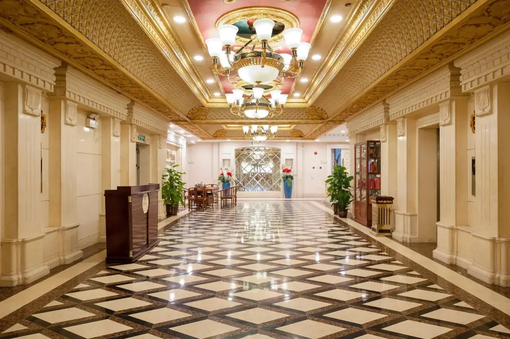 Гуанчжоу: Guangdong Nanyang Royal Hotel