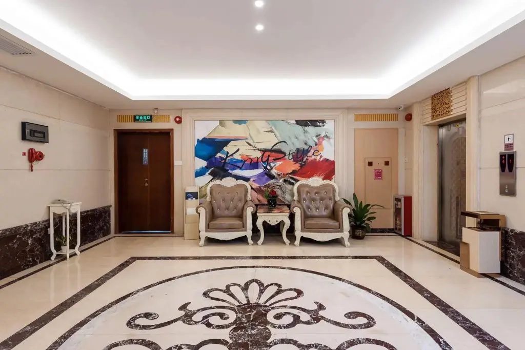 Гуанчжоу: Guangdong Nanyang Royal Hotel