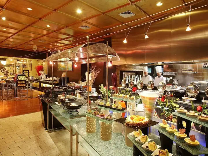 Пекин: Holiday Inn Central Plaza Beijing