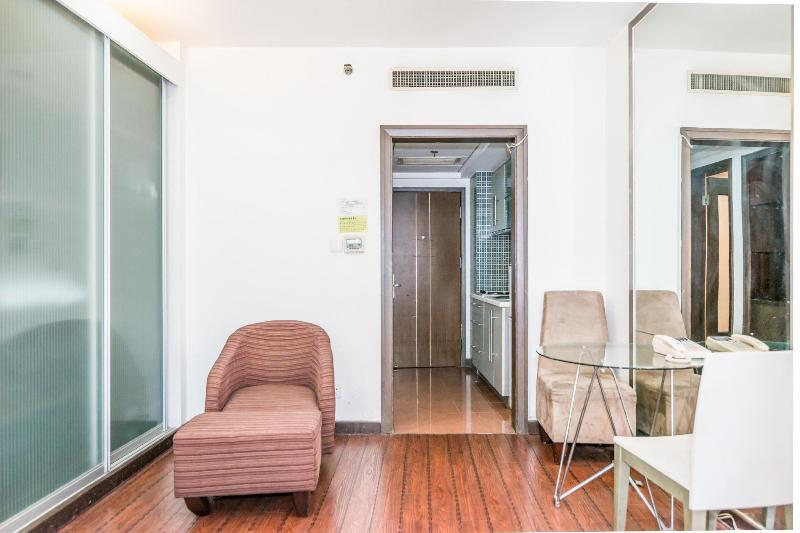 Шанхай: International Service Apartments