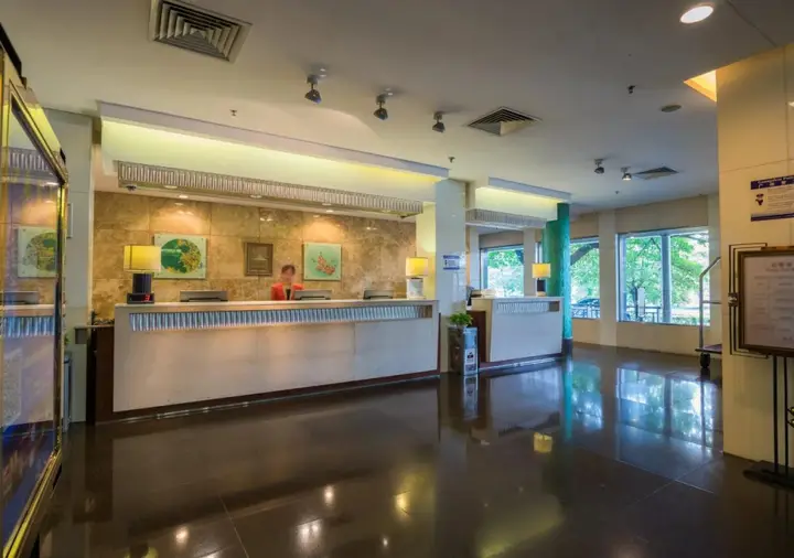 Гуанчжоу: Liuhua Hotel