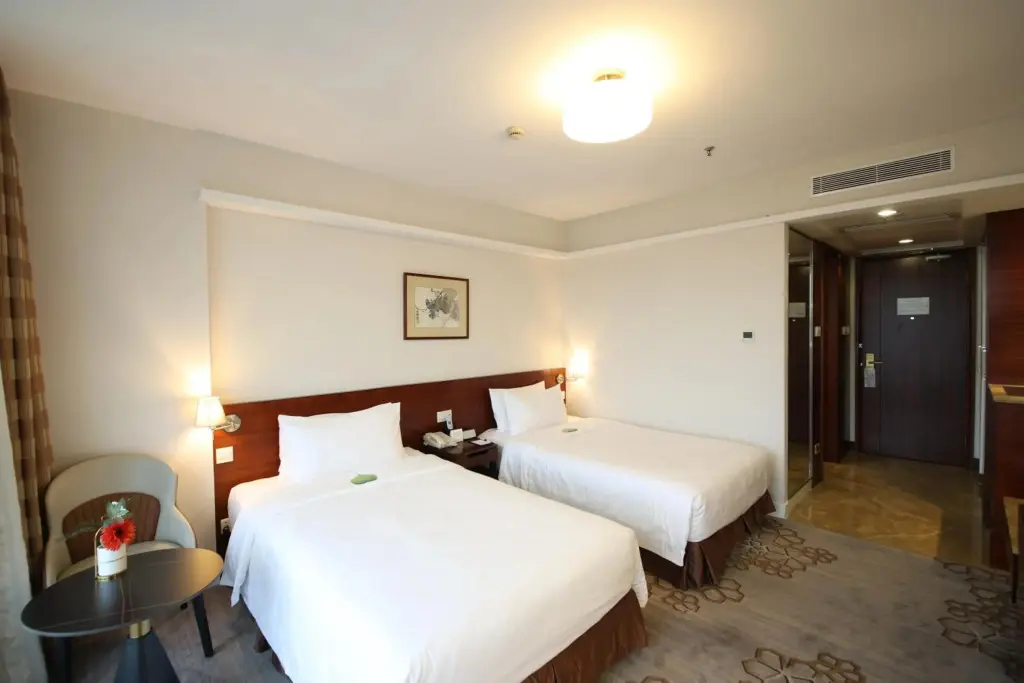 Гуанчжоу: Liuhua Hotel
