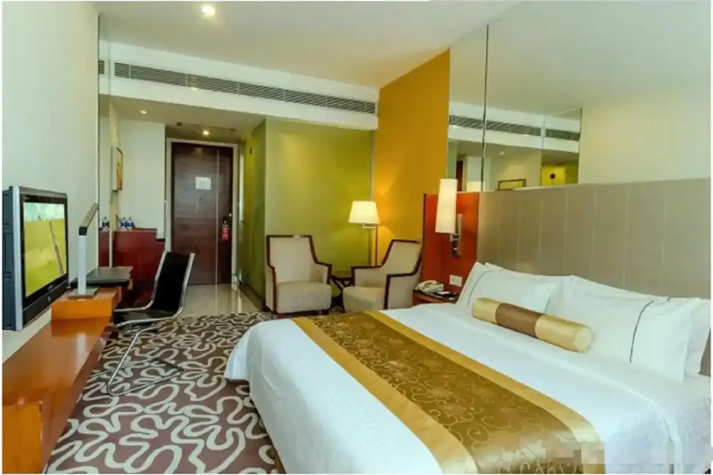 Шэньчжэнь: CAA Holy Sun Hotel