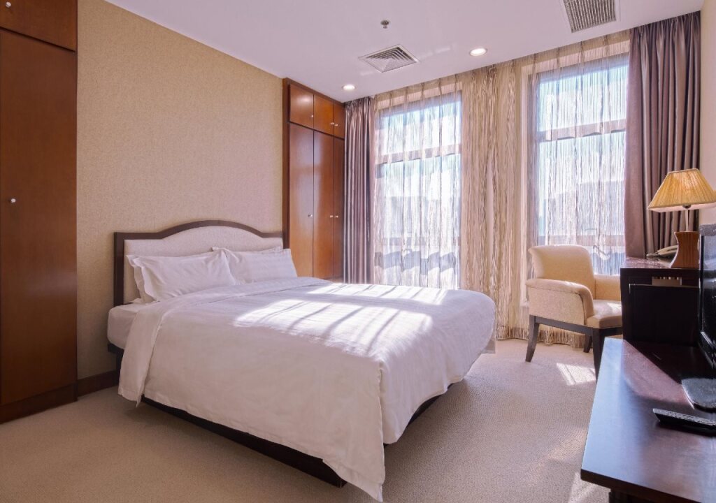 Далянь: Dalian Asia Pacific Service Apartment